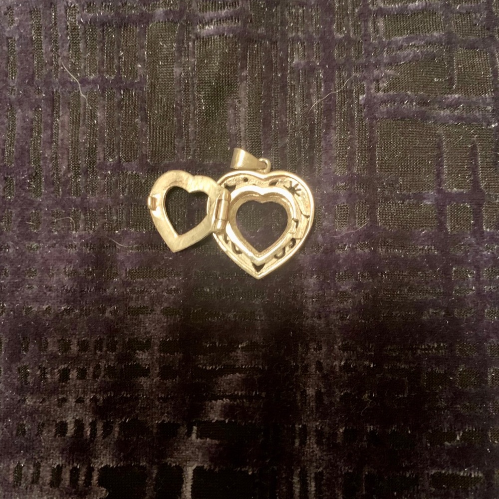 Silver Locket - Picture 6 of 6